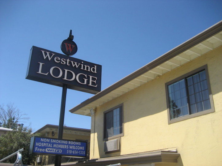 Westwind Lodge Оакланд Экстерьер фото